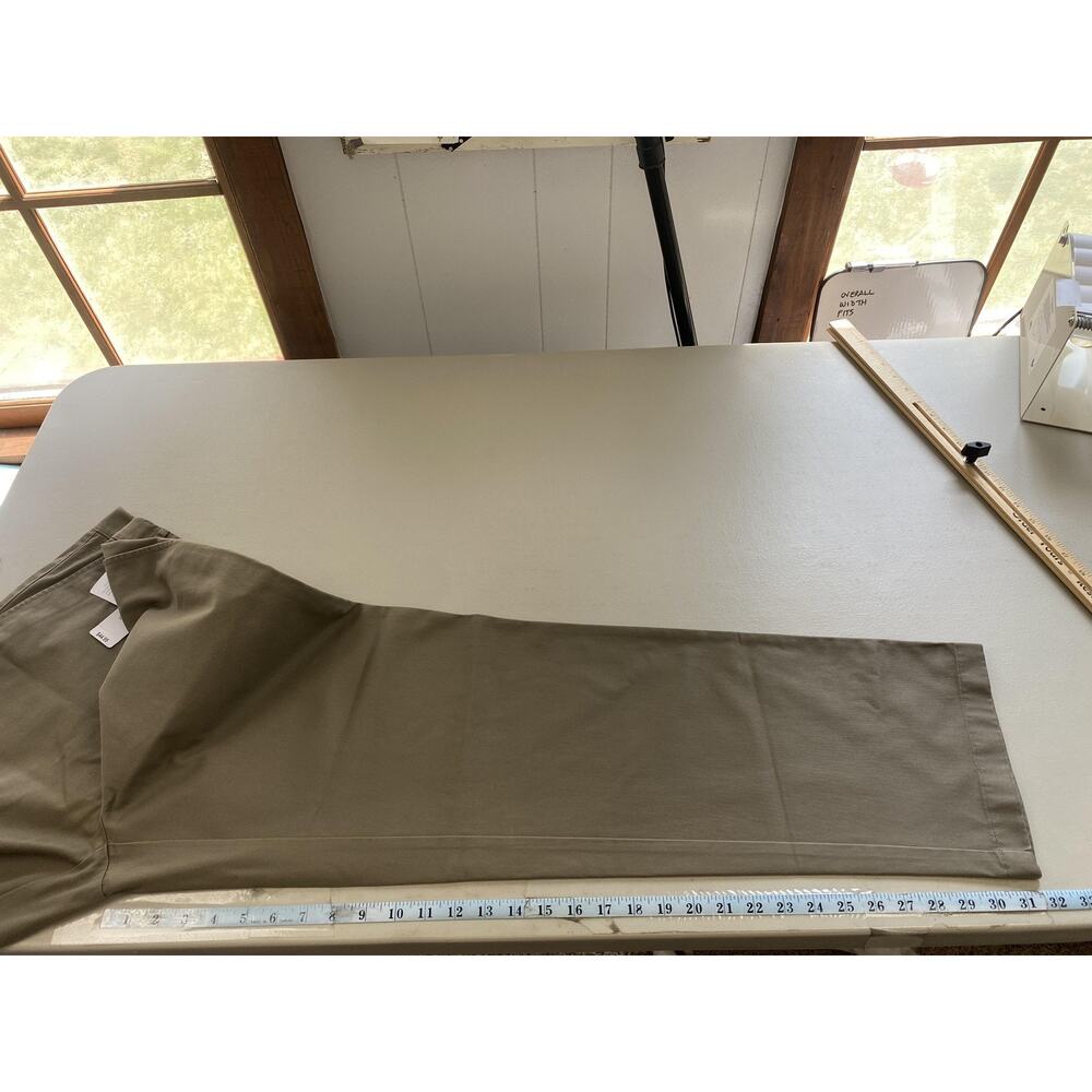 L.L.Bean Pants Womens 12 Medium Tall Brown Classic Fit Chino Wrinkle Free 32x32 - Picture 9 of 16